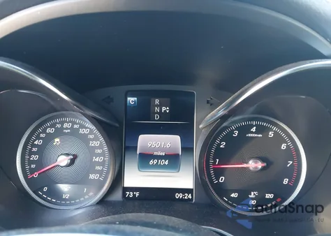 2016 Mercedes-Benz C 300 Sport z USA, uszkodzony, nr VIN 55SWF4JB5GU163818